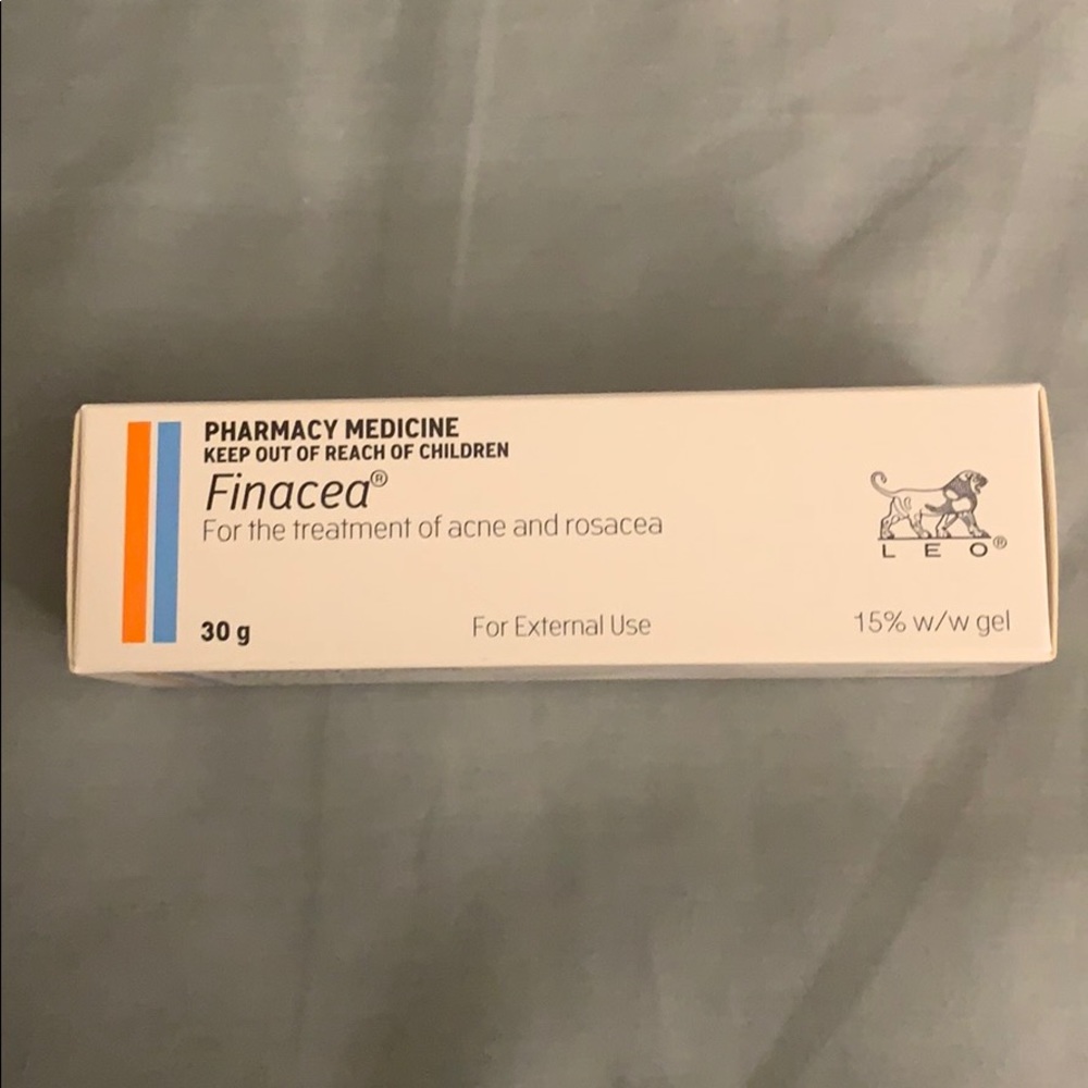 Reserved For redpaint77 Azelaic acid gel 15% 30 g